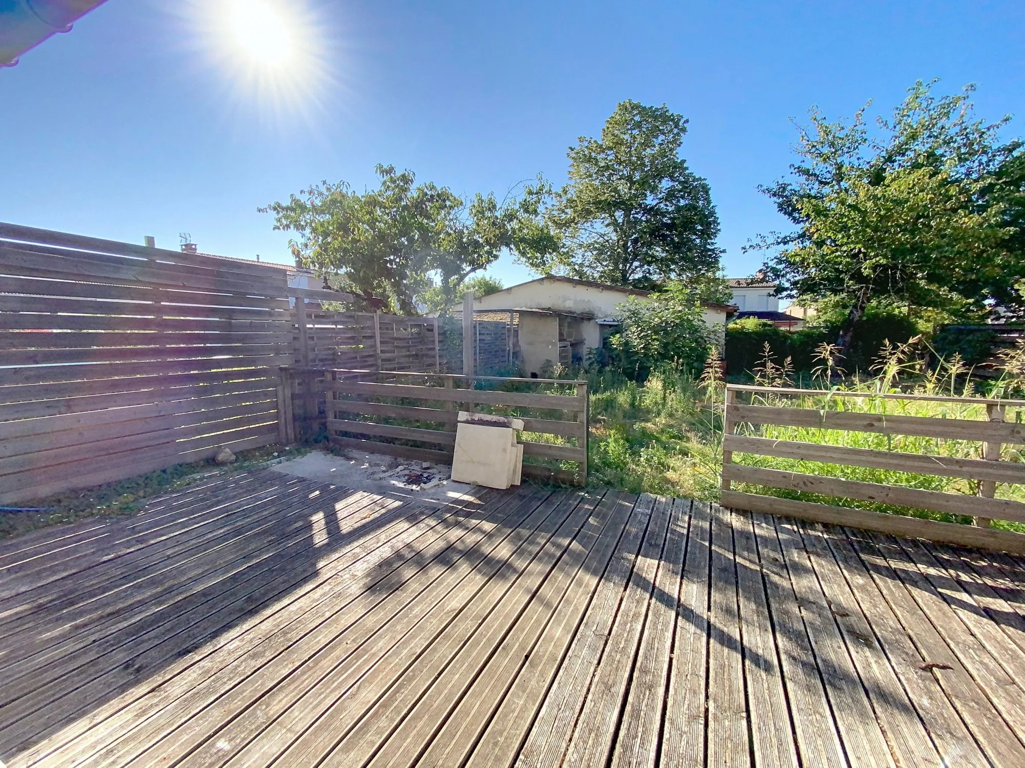 Maison à vendre à Albi de 100 m² avec terrasse et potentiel de rénovation 