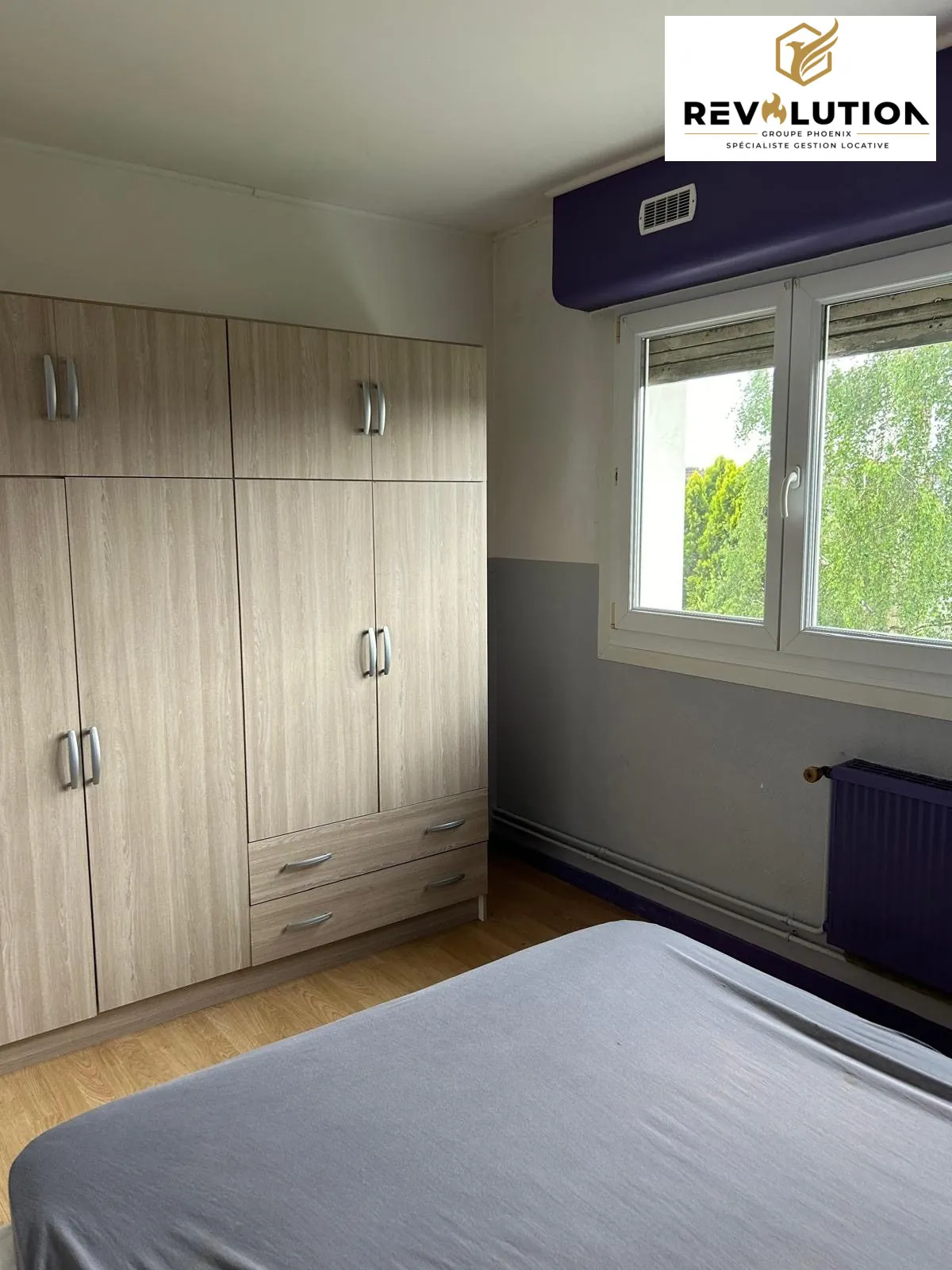 Appartement T2 rénové de 58m² à Cambrai, résidence avec ascenseur et cave, idéal investissement 