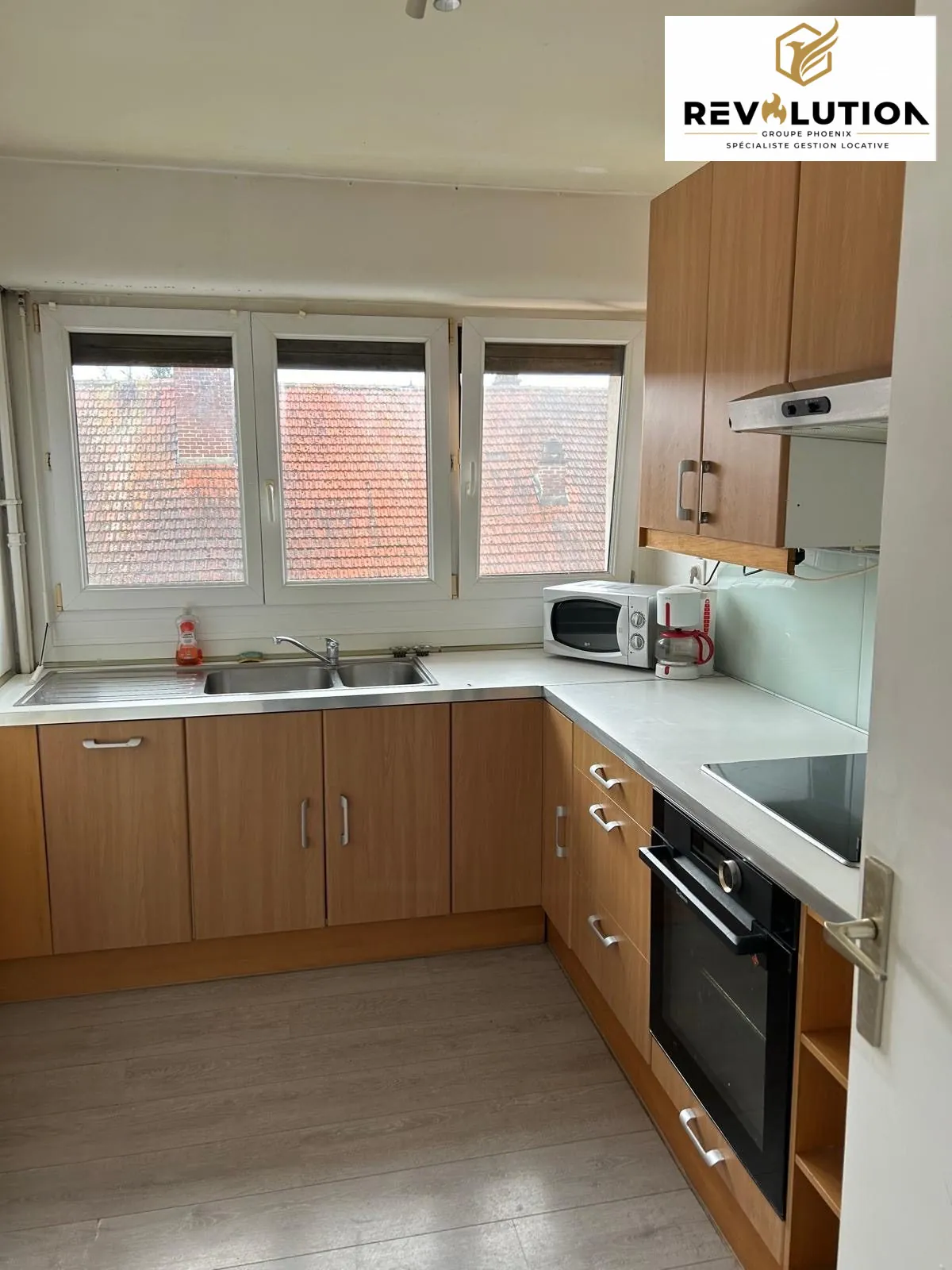 Appartement T2 rénové de 58m² à Cambrai, résidence avec ascenseur et cave, idéal investissement 