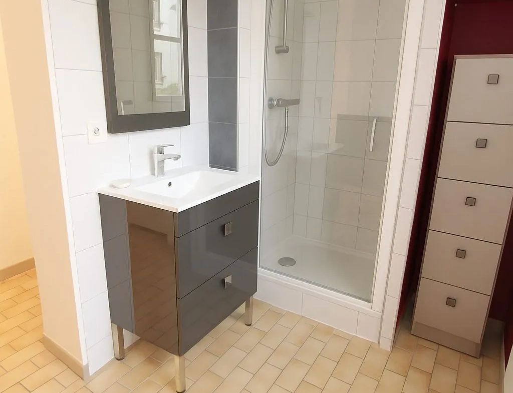 Appartement T2 à Guyancourt de 46 m² avec parking et cave 