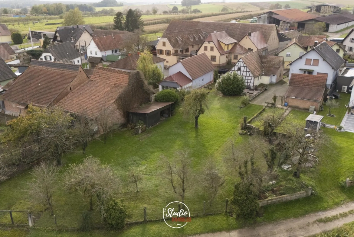 Terrain constructible à Forstheim de 1184 m² au calme en Alsace Nord 