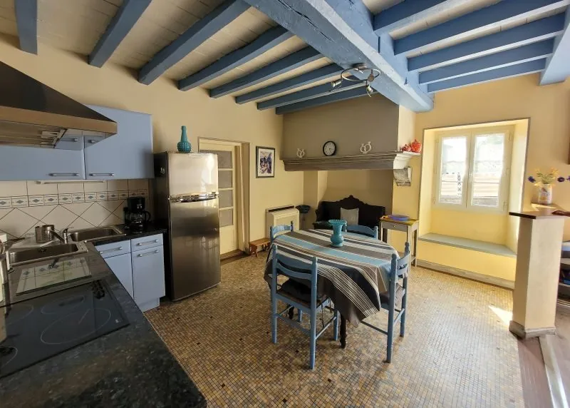 Maison traditionnelle à Mauléon-Licharre avec jardin de 400 m², 4 chambres et charme d'époque 