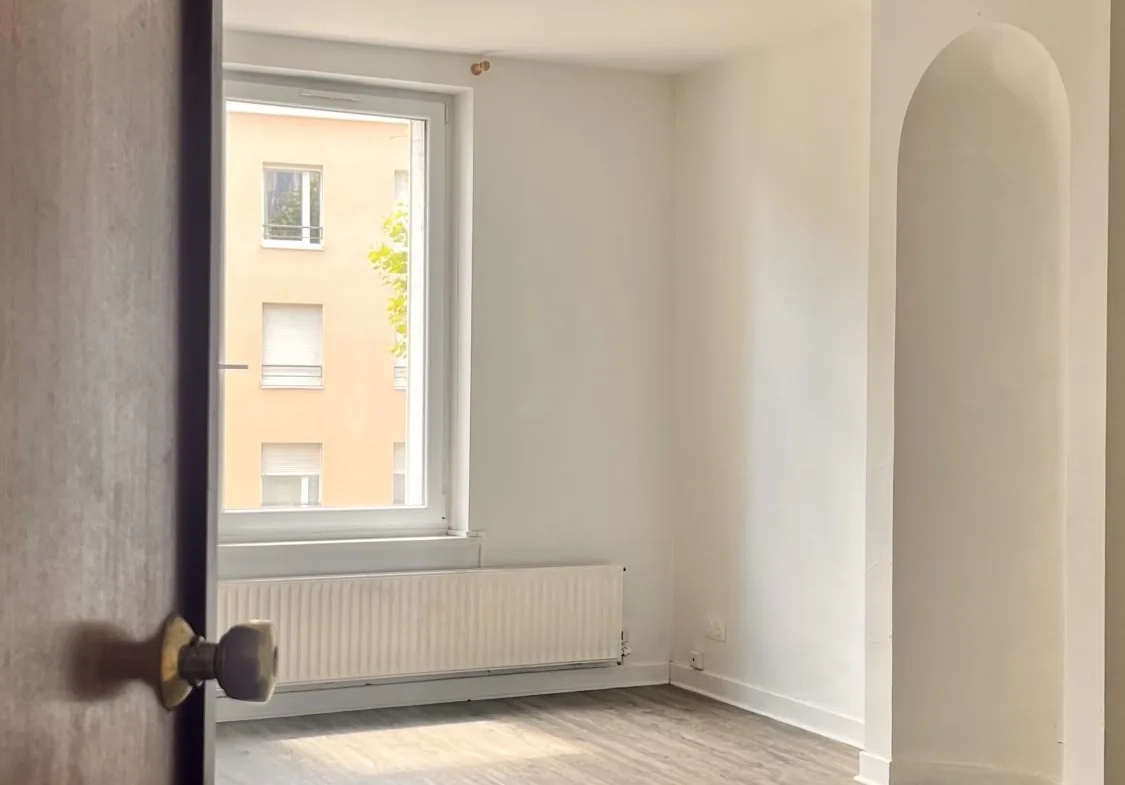 Appartement 4 pièces à Nancy Sacré-Cœur avec balcon et cave 