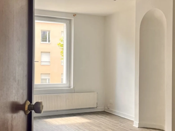 Appartement 4 pièces à Nancy Sacré-Cœur avec balcon et cave