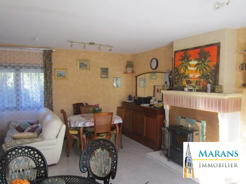 Maison traditionnelle 3 chambres avec jardin à Sainte-Radégonde-des-Noyers 