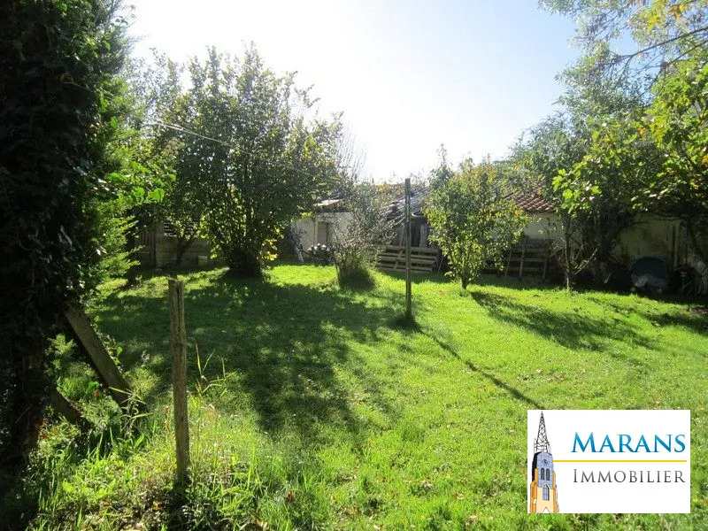 Maison traditionnelle 3 chambres avec jardin à Sainte-Radégonde-des-Noyers 