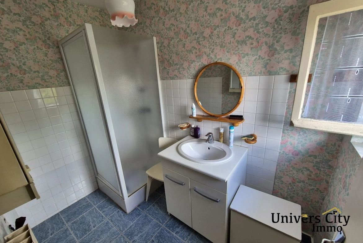 Maison à vendre à Legé avec jardin de 300 m² - Bon état 