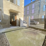 Maison de ville à vendre à Saint-Donat-sur-l'Herbasse, garage et appartement loué