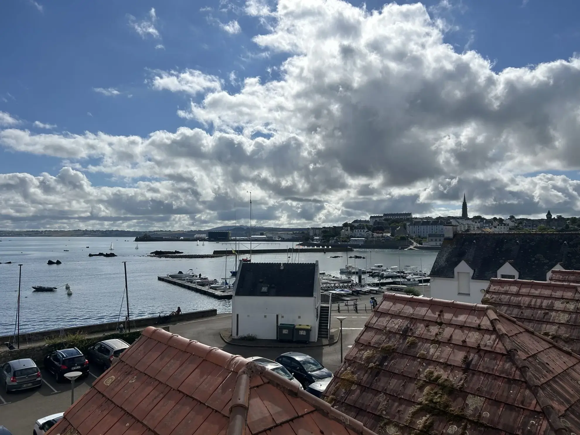 Appartement T3 traversant à Douarnenez Tréboul, proche plages et commerces 