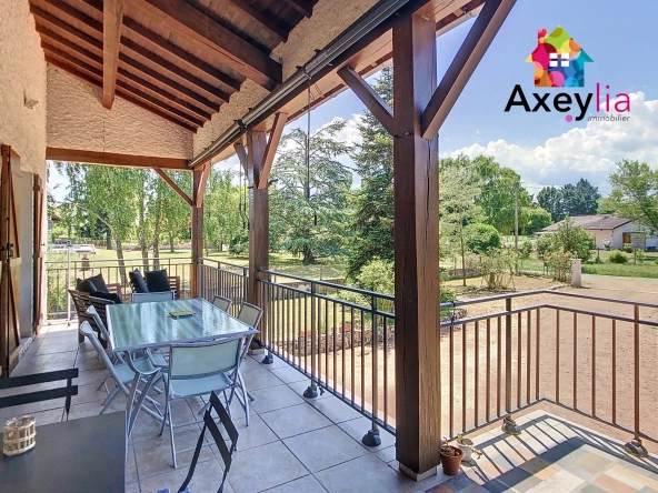 Maison à vendre à Saint-Romain-la-Motte avec 4 chambres et grand terrain arboré