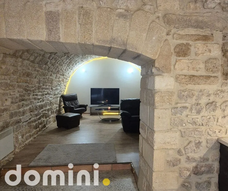 Charmant appartement T3 de 85 m² à Saussines avec cave et extérieur partagé 