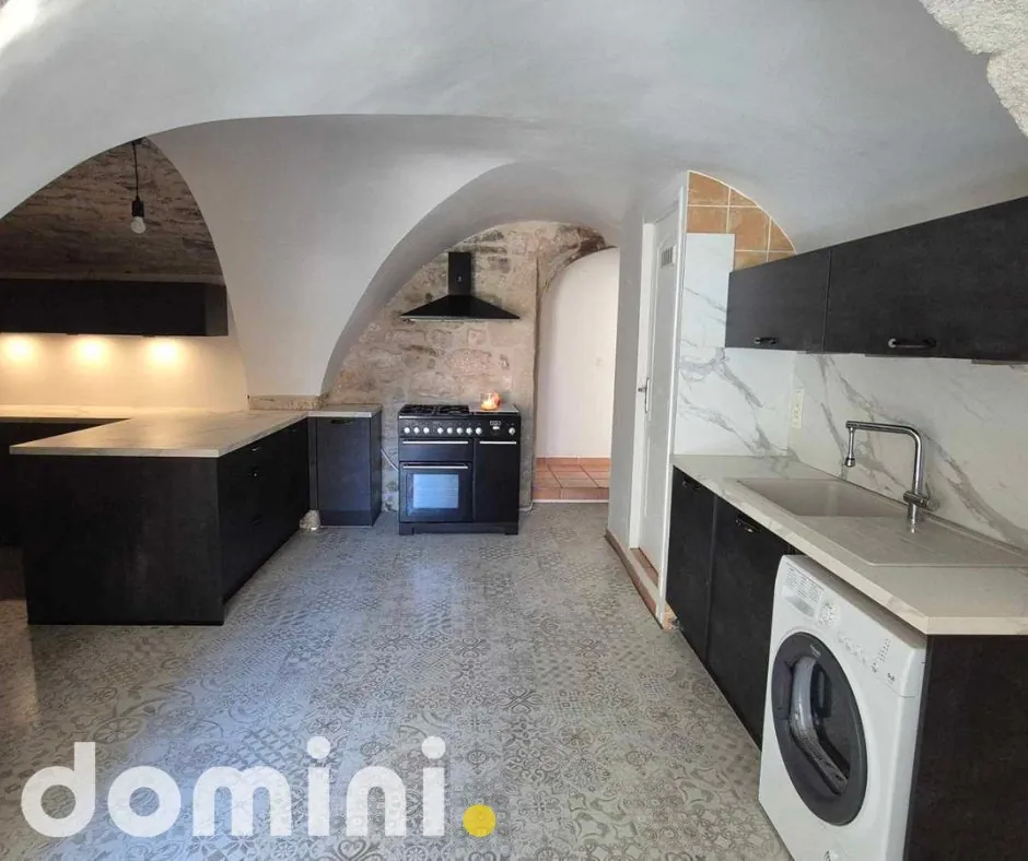 Charmant appartement T3 de 85 m² à Saussines avec cave et extérieur partagé 