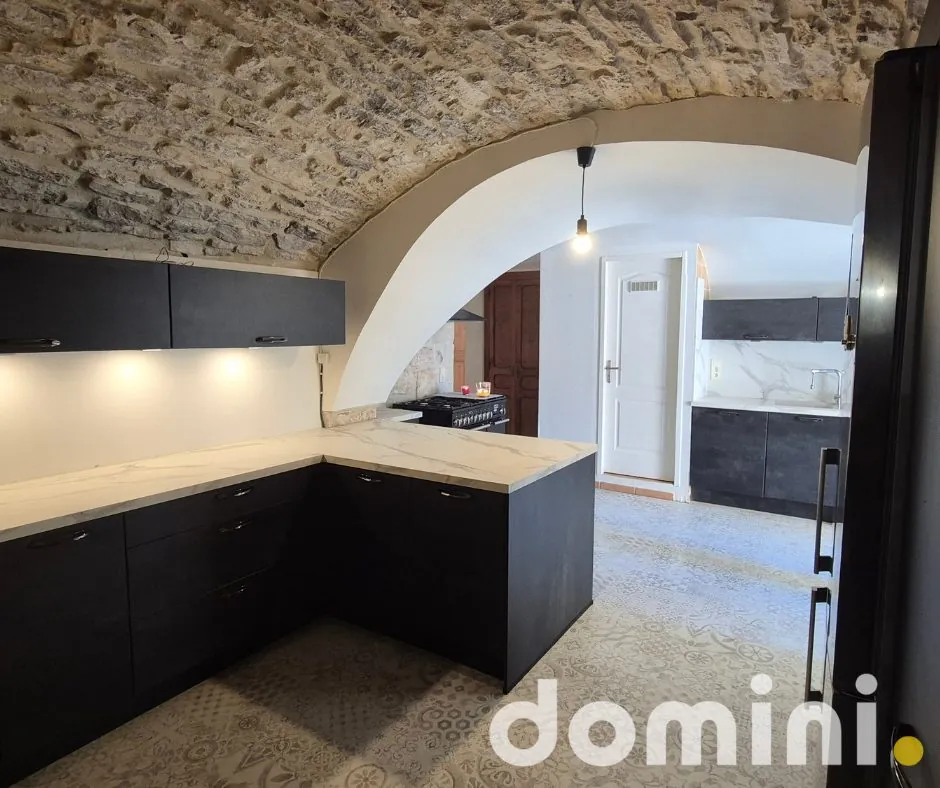 Charmant appartement T3 de 85 m² à Saussines avec cave et extérieur partagé 