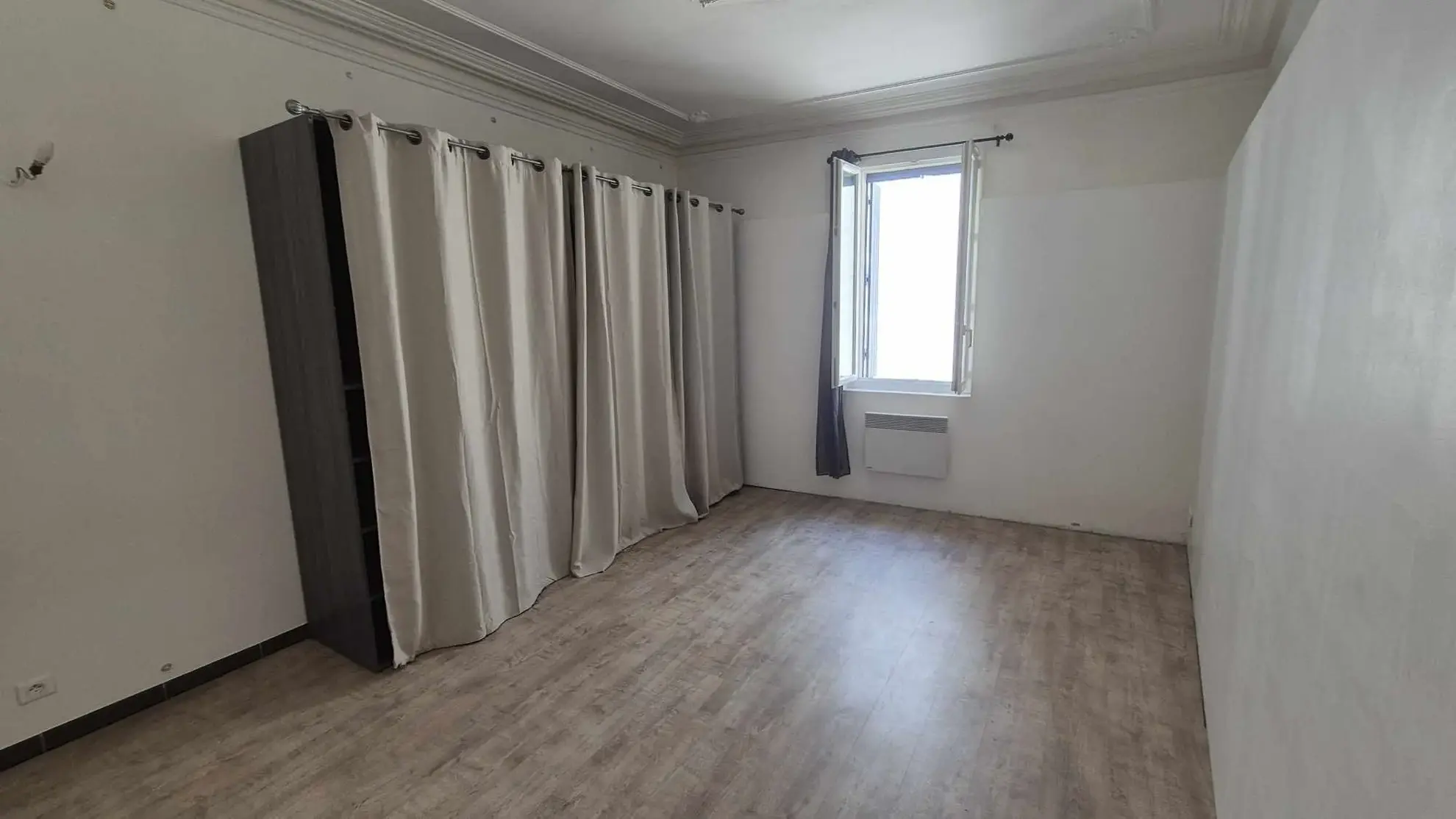 Charmant appartement T3 de 85 m² à Saussines avec cave et extérieur partagé 