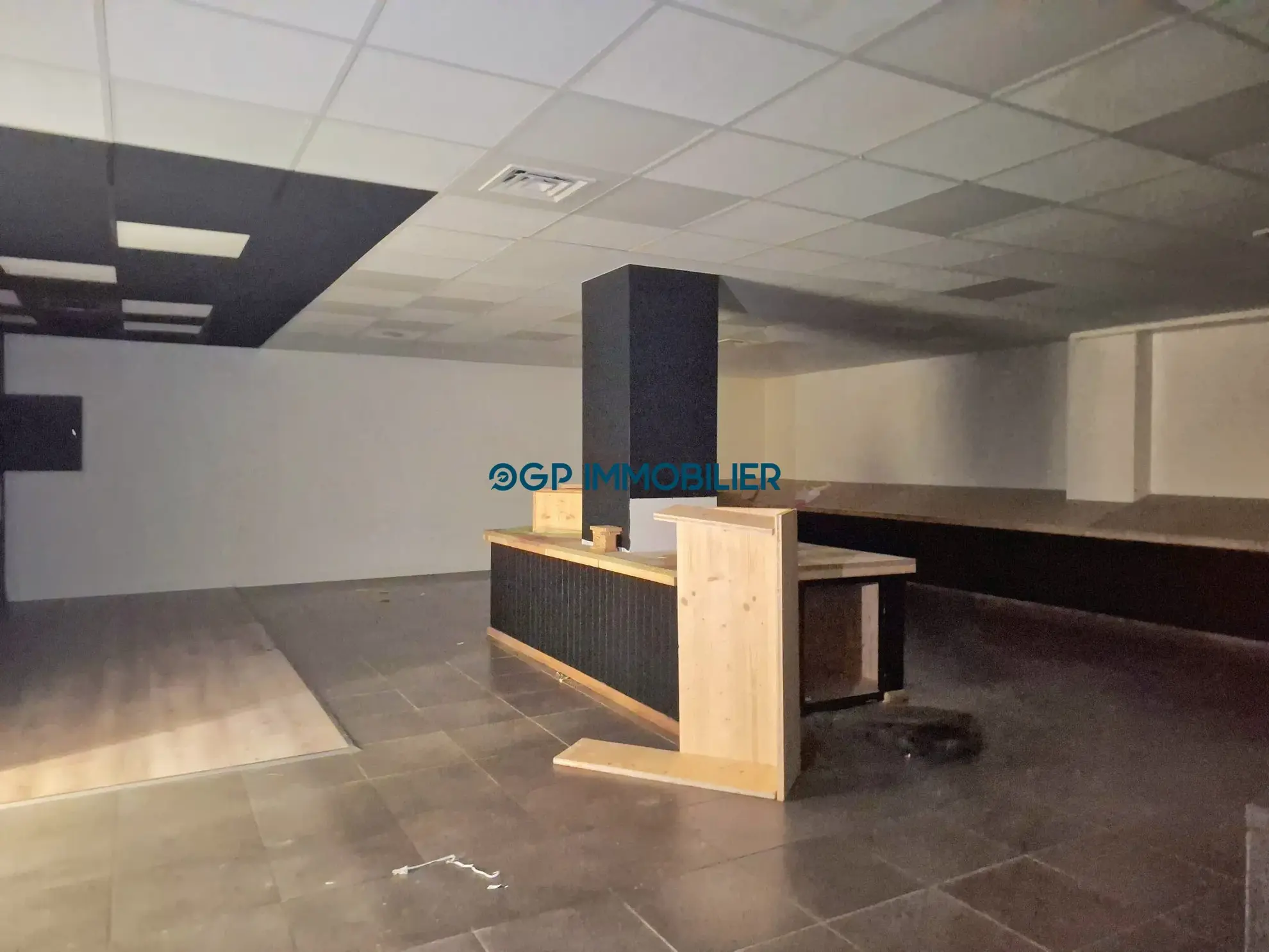Mur commercial de 67,47 m² à Castelnau-d'Estrétefonds - Investissement ou activité 