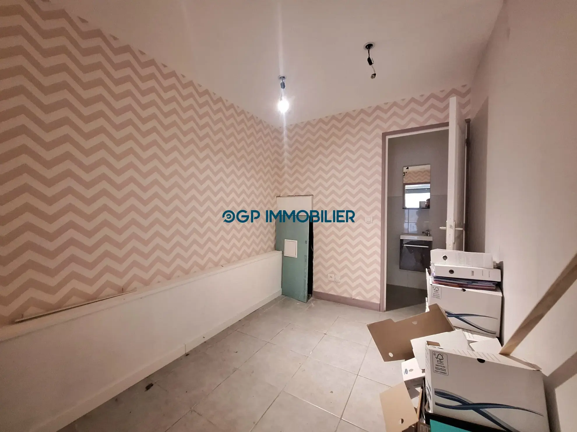 Mur commercial de 67,47 m² à Castelnau-d'Estrétefonds - Investissement ou activité 