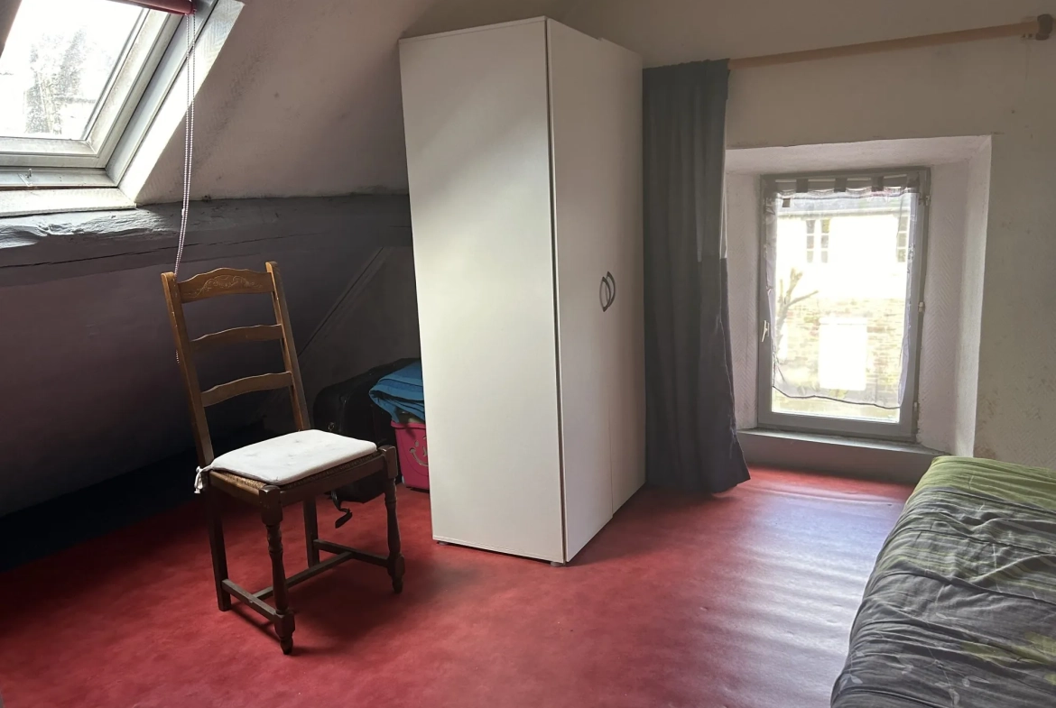 Maison à vendre à Condé-en-Normandie - 2 pièces, 42 m² avec travaux à prévoir 