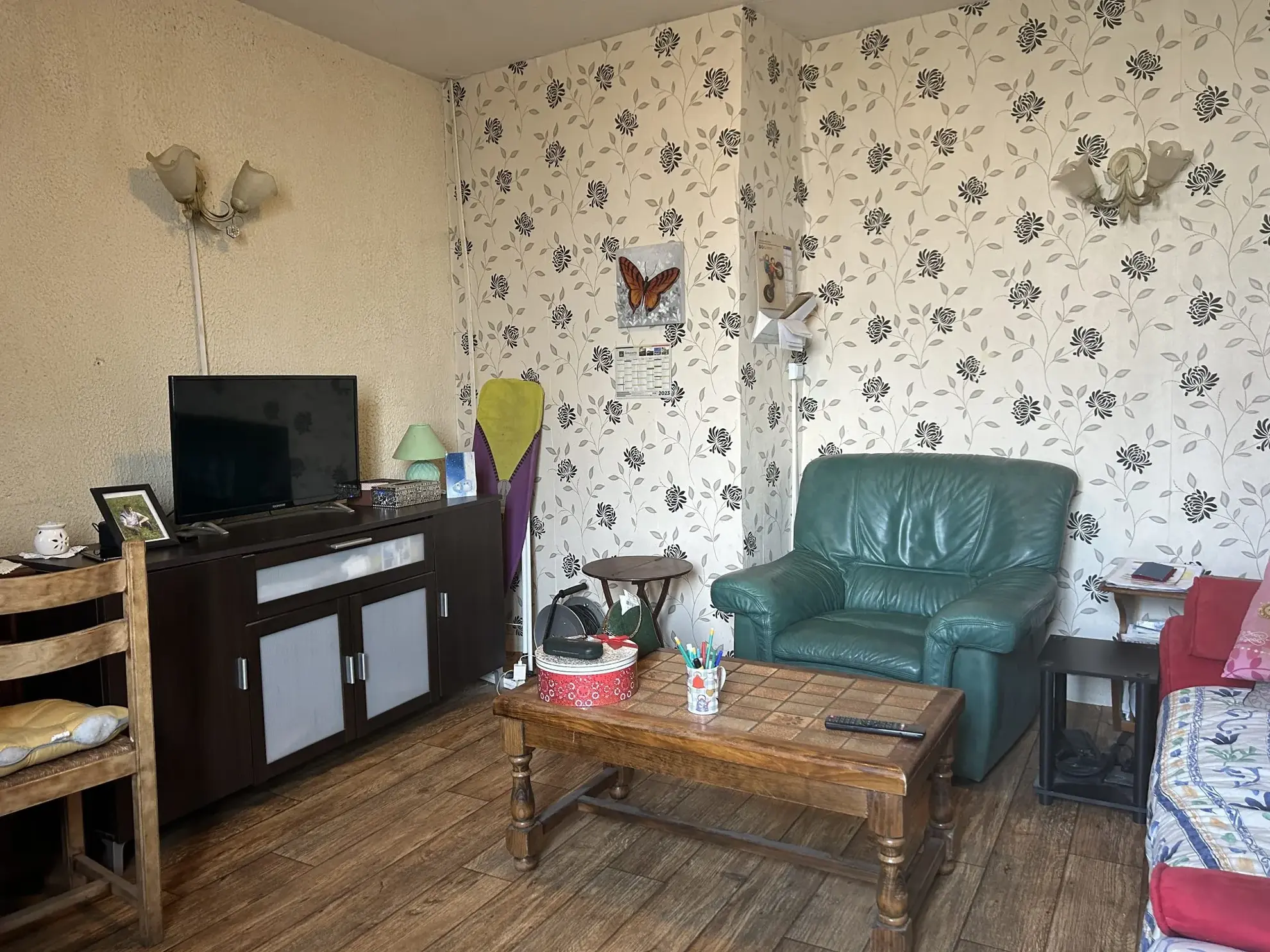 Maison à vendre à Condé-en-Normandie - 2 pièces, 42 m² avec travaux à prévoir 