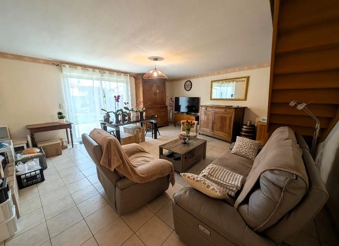 Maison à Buxerolles de 99 m² avec jardin, 3 chambres et garage 