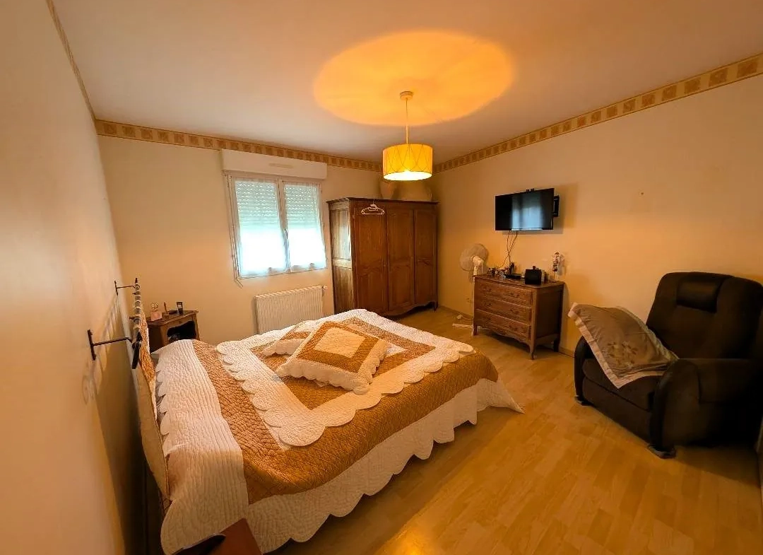 Maison à Buxerolles de 99 m² avec jardin, 3 chambres et garage 