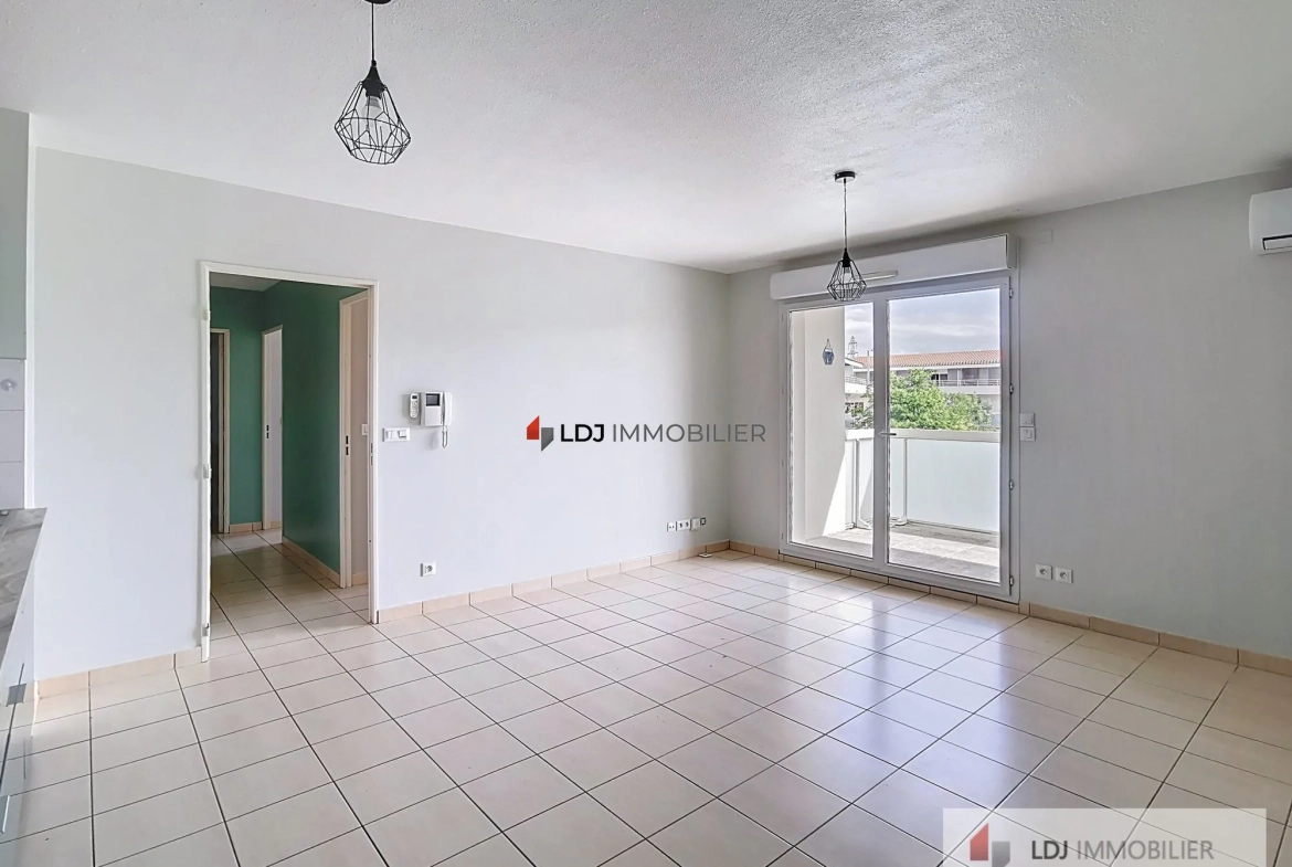Appartement T3 avec terrasse et garage à Perpignan 