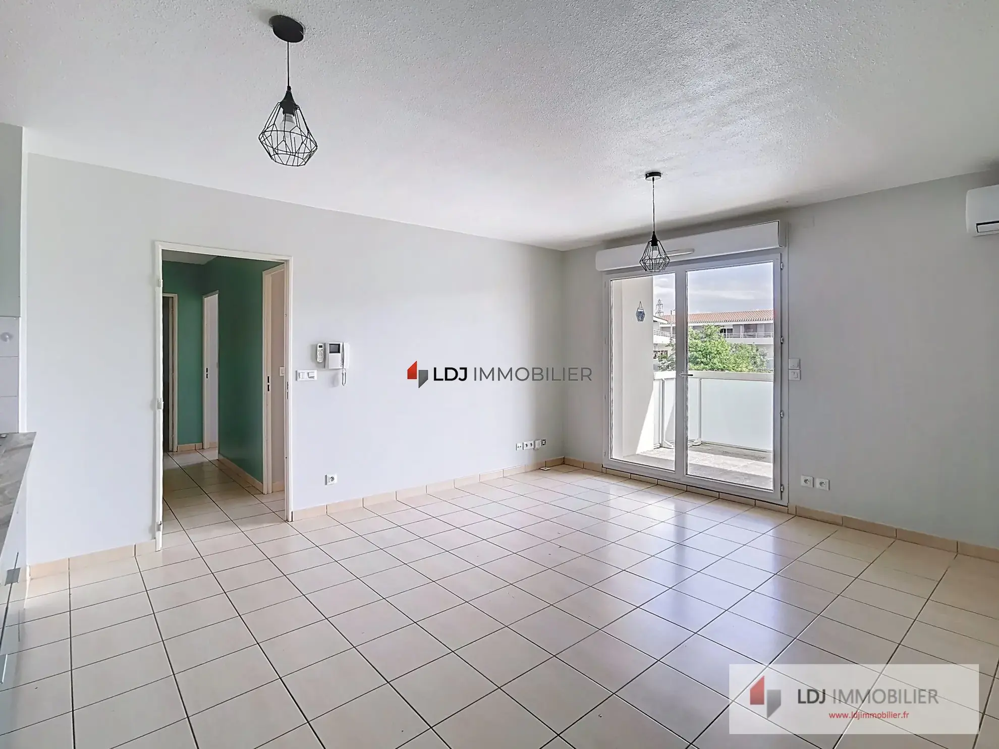 Appartement T3 avec terrasse et garage à Perpignan 