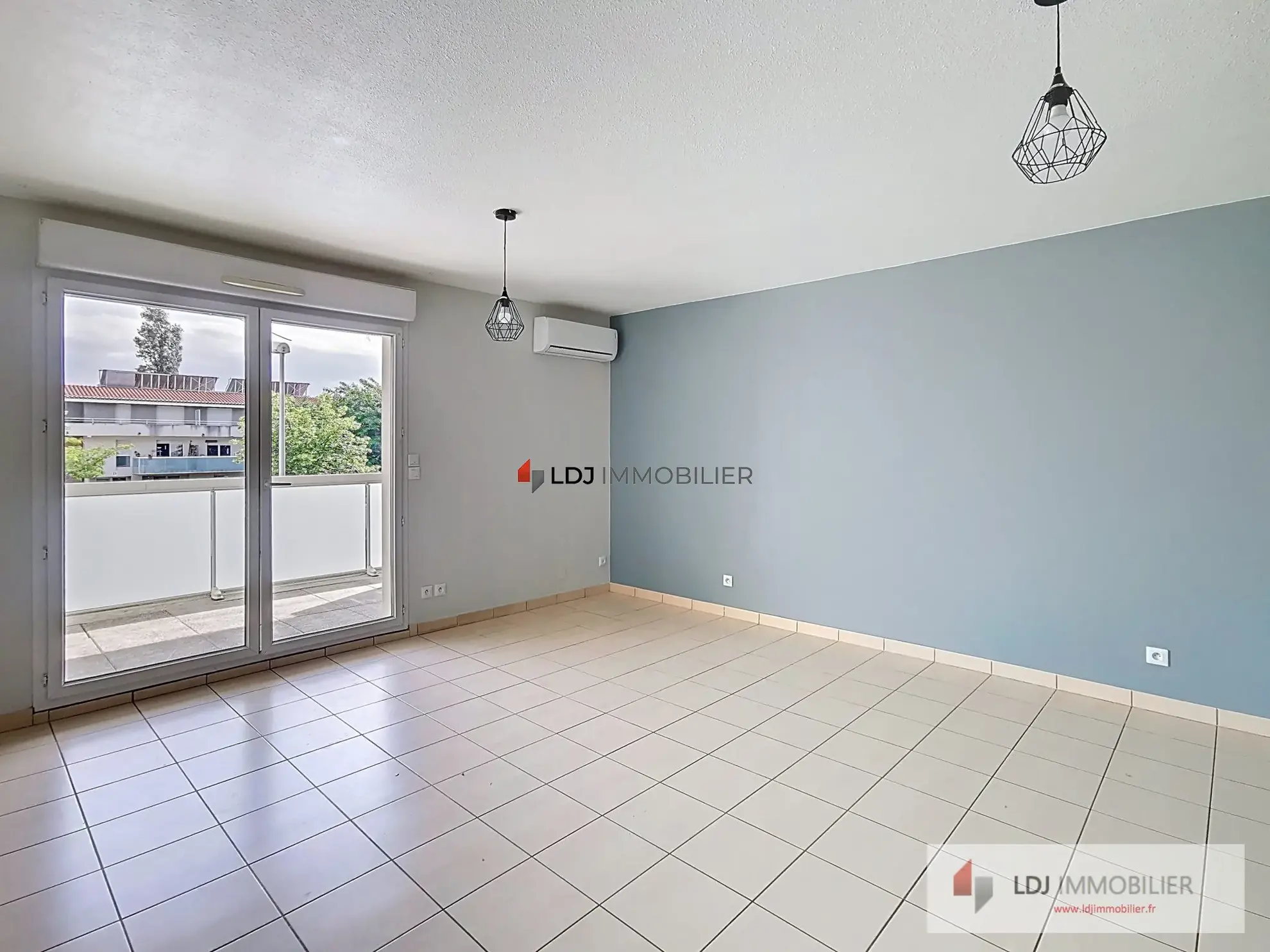 Appartement T3 avec terrasse et garage à Perpignan 