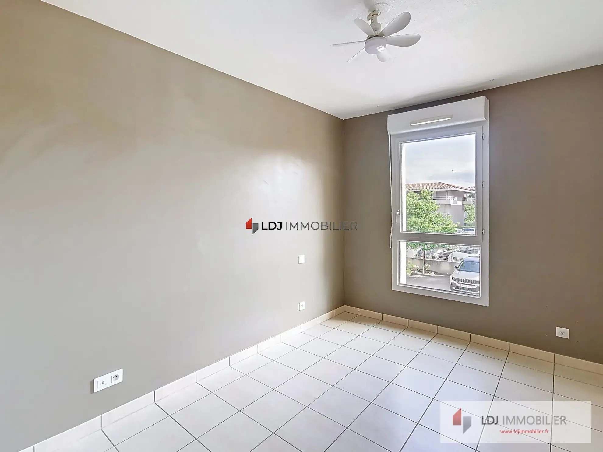 Appartement T3 avec terrasse et garage à Perpignan 