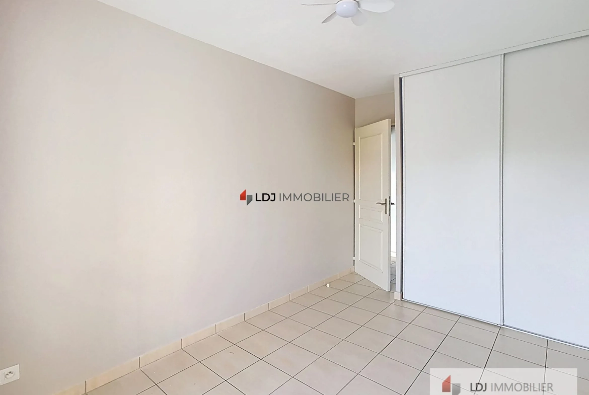 Appartement T3 avec terrasse et garage à Perpignan 