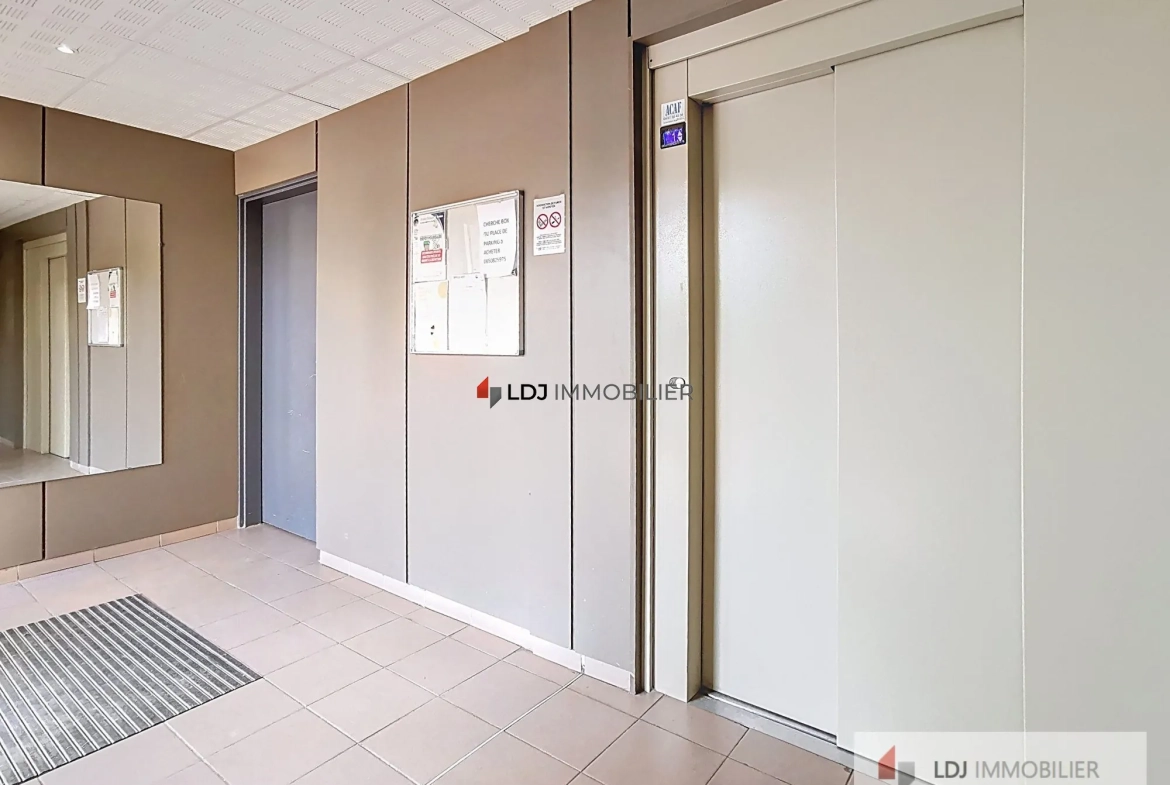 Appartement T3 avec terrasse et garage à Perpignan 