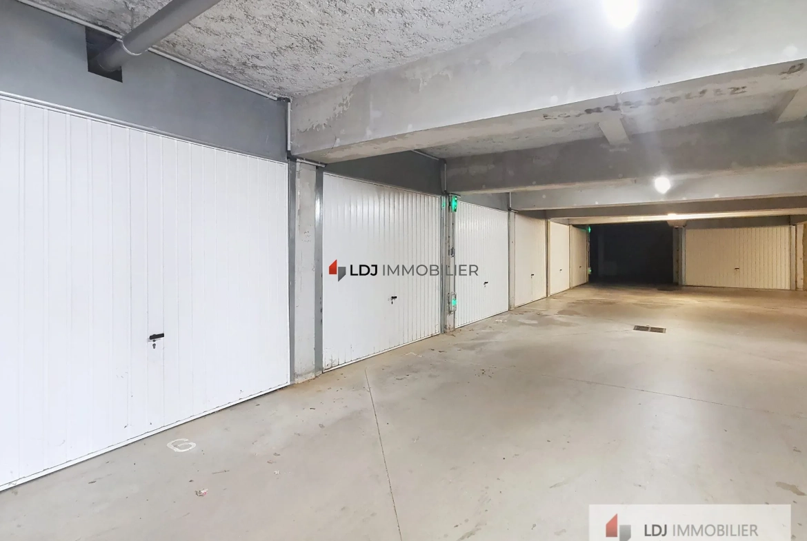 Appartement T3 avec terrasse et garage à Perpignan 