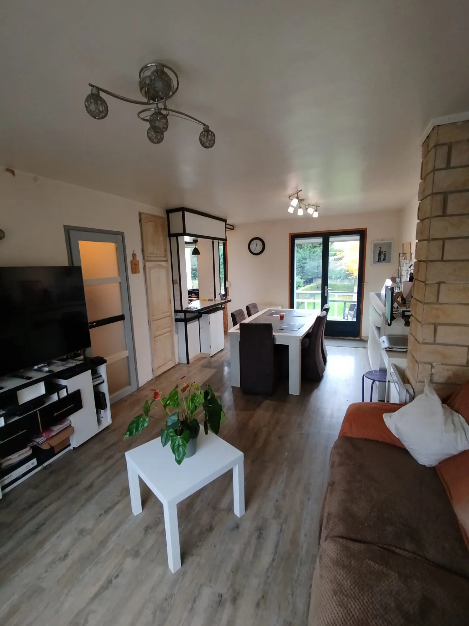 Maison à vendre à Houplines - 70m² avec jardin et parking 
