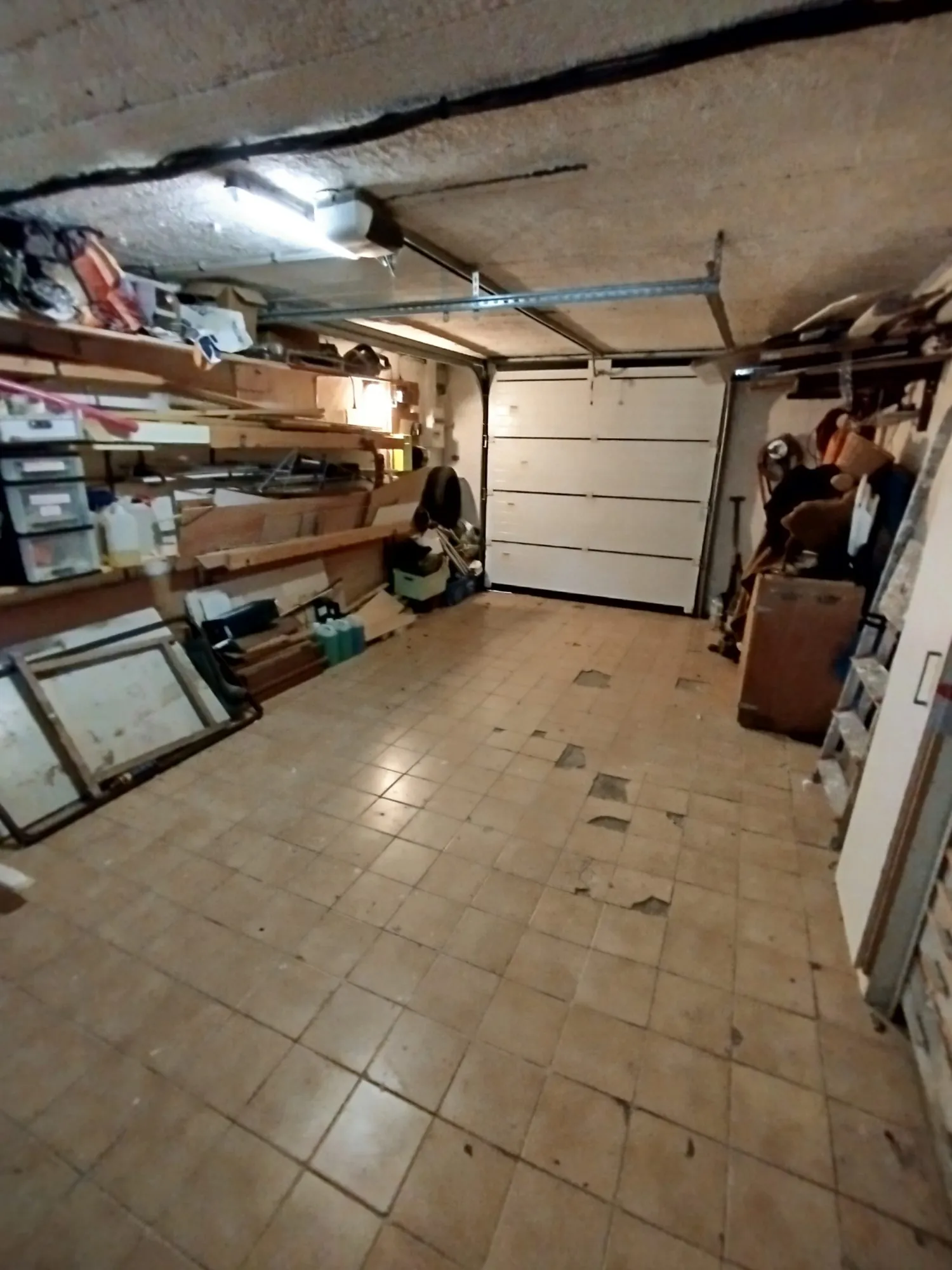 Maison à vendre à Houplines - 70m² avec jardin et parking 