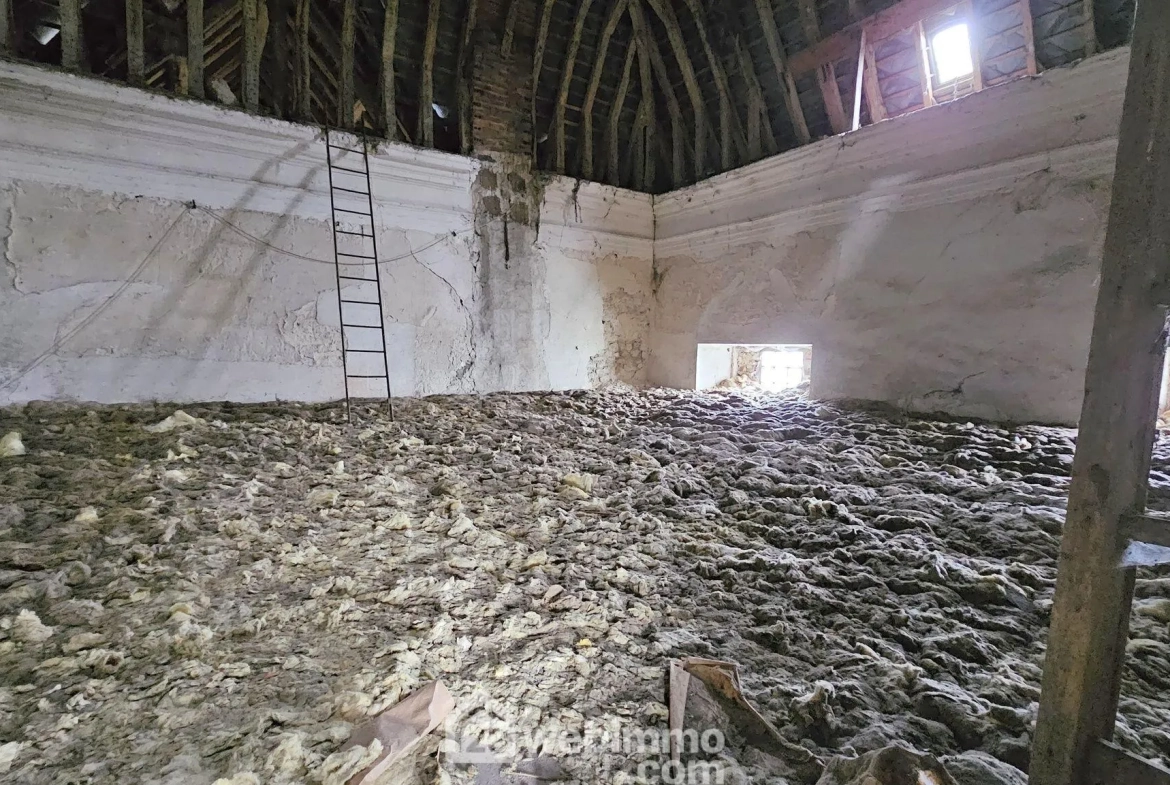 Ancienne ferme à rénover de 264 m² avec dépendances à La Chapelle-la-Reine 