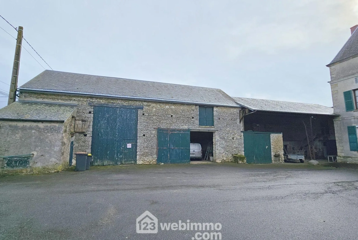 Ancienne ferme à rénover de 264 m² avec dépendances à La Chapelle-la-Reine 