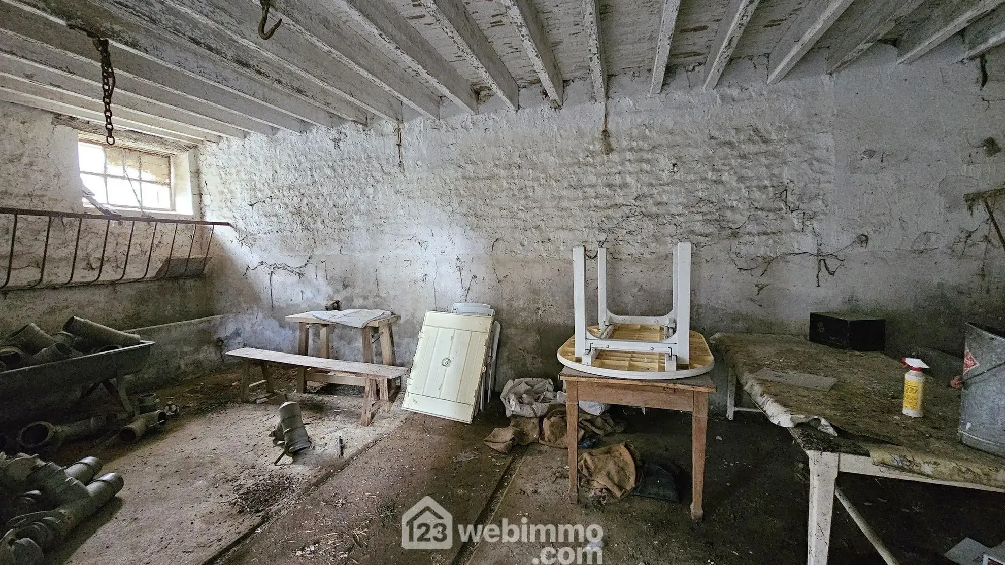 Ancienne ferme à rénover de 264 m² avec dépendances à La Chapelle-la-Reine 