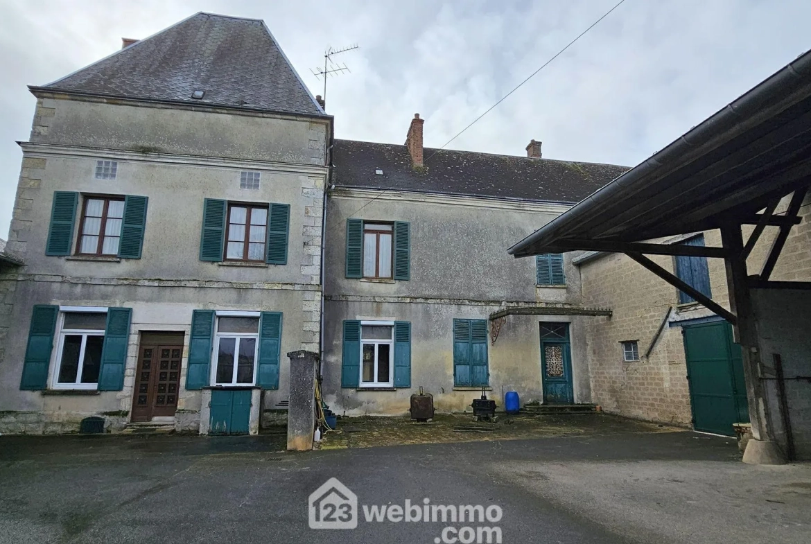 Ancienne ferme à rénover de 264 m² avec dépendances à La Chapelle-la-Reine 