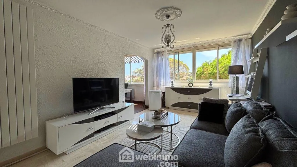 Appartement 3 pièces de 71 m² au Cannet avec parking et cave 