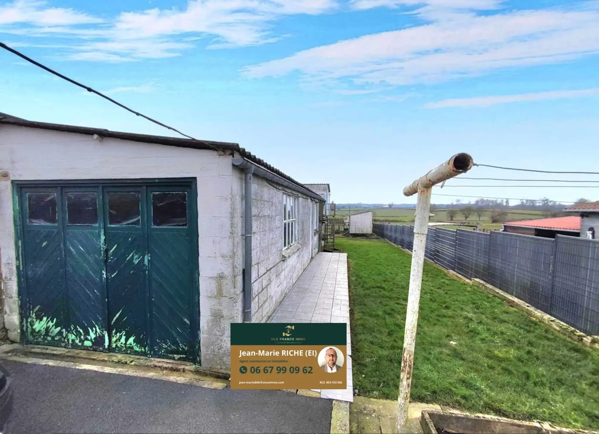 Maison semi-individuelle à vendre à Berlaimont avec jardin et garage 
