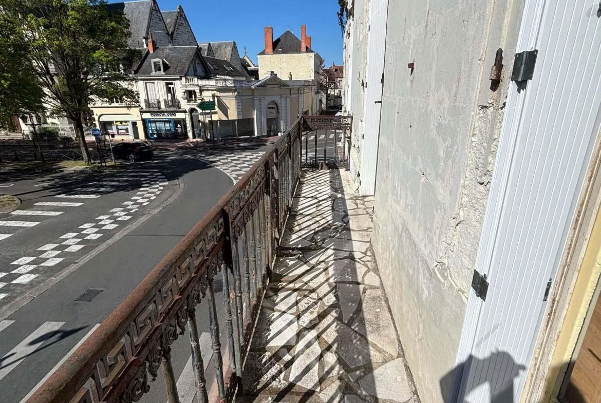 Appartement à vendre de 65 m² en hypercentre de Châtellerault – Investissement ou résidence principale 