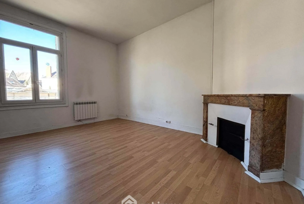Appartement à vendre de 65 m² en hypercentre de Châtellerault – Investissement ou résidence principale 