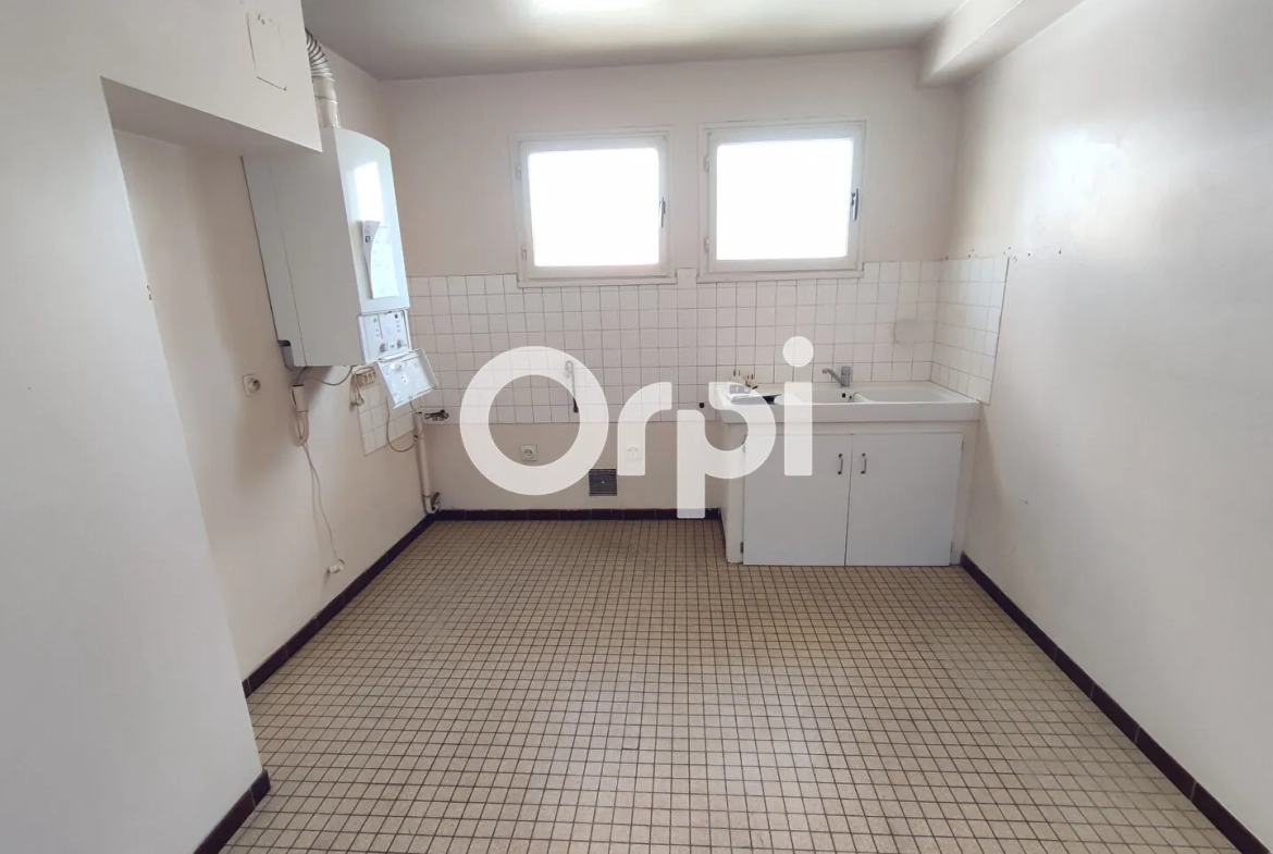 Appartement traversant 2 chambres à Jurançon, centre-ville 