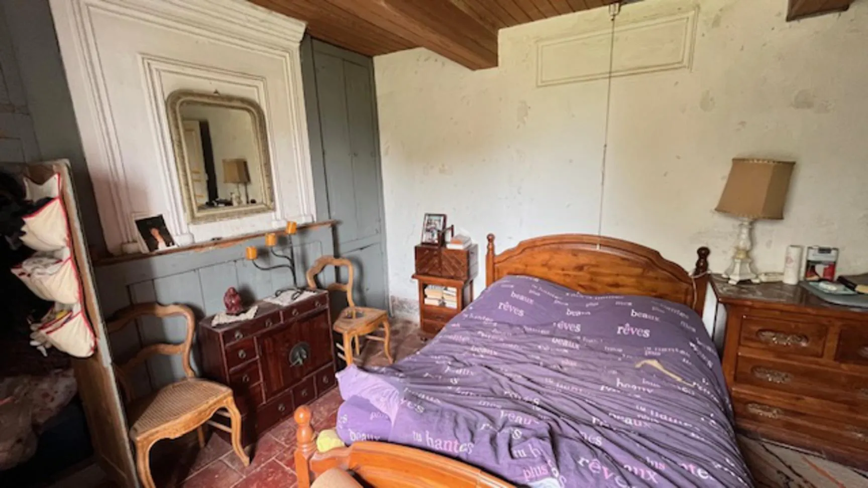 Ferme à rénover avec dépendances et grand espace en pleine campagne près de Réalmont 
