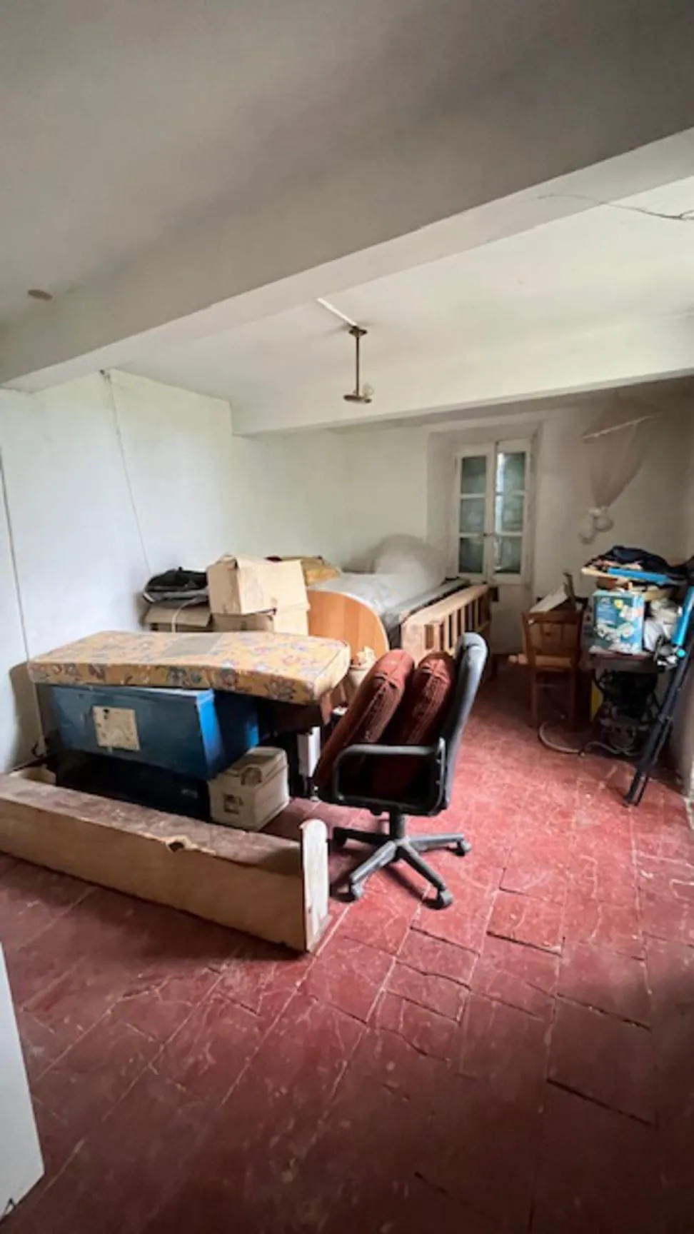 Ferme à rénover avec dépendances et grand espace en pleine campagne près de Réalmont 
