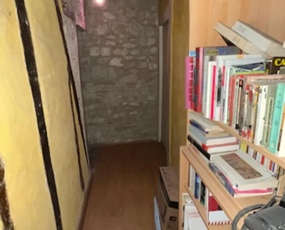 Ferme à rénover avec dépendances et grand espace en pleine campagne près de Réalmont 