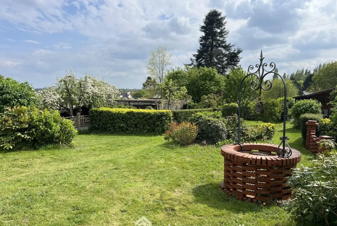 Maison familiale à Guingamp avec grand terrain et potentiel de rénovation 