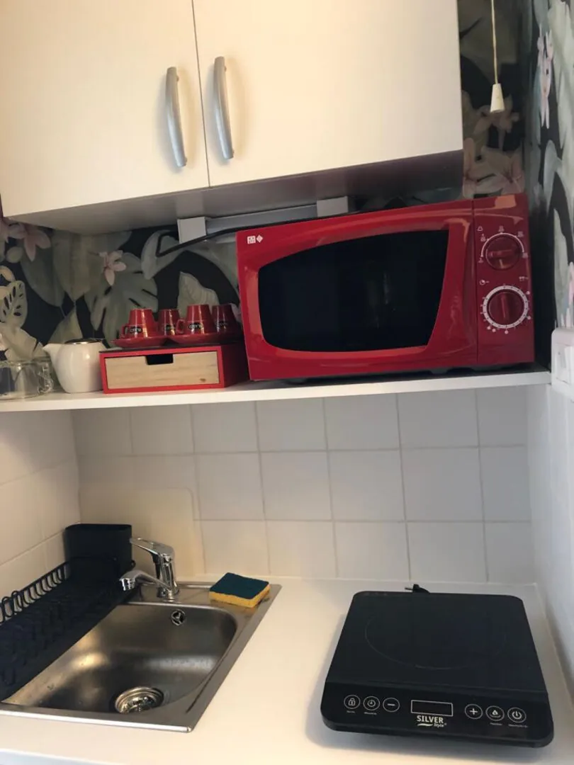 Studio meublé situé à Lons, proche de l'université, idéal pour investissement immobilier 
