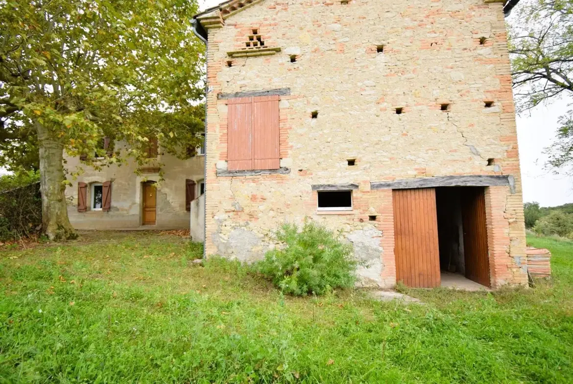 Maison ancienne à rénover de 124 m² avec dépendances près de Gaillac 