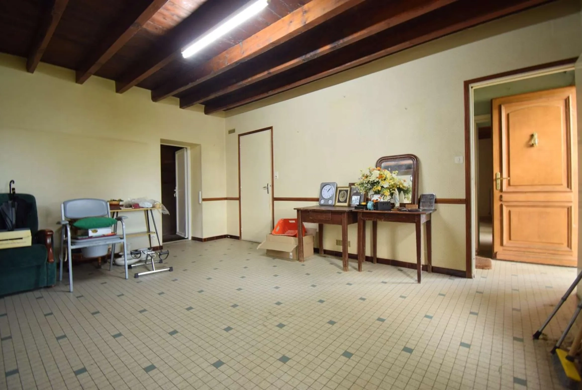 Maison ancienne à rénover de 124 m² avec dépendances près de Gaillac 