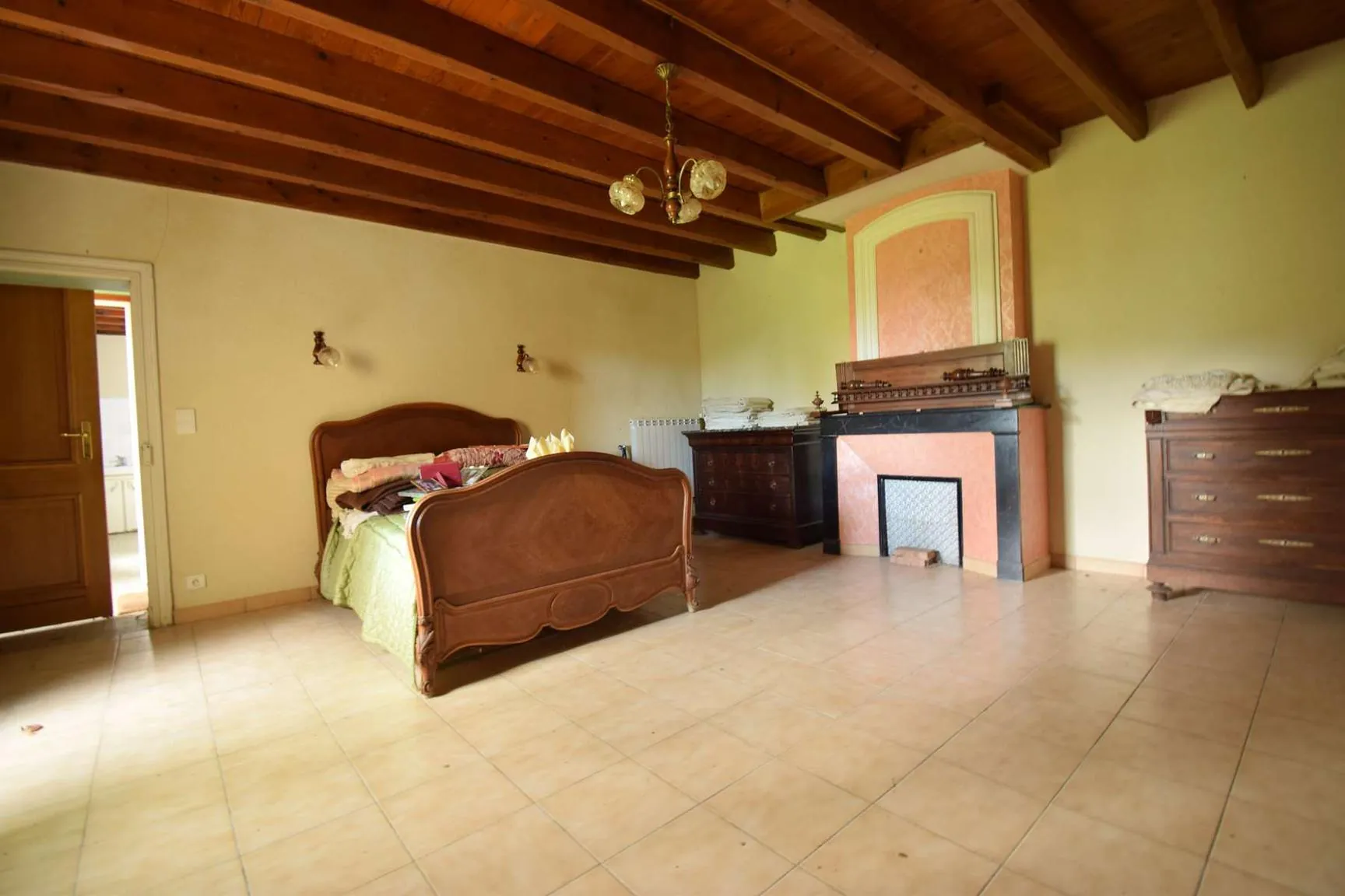 Maison ancienne à rénover de 124 m² avec dépendances près de Gaillac 
